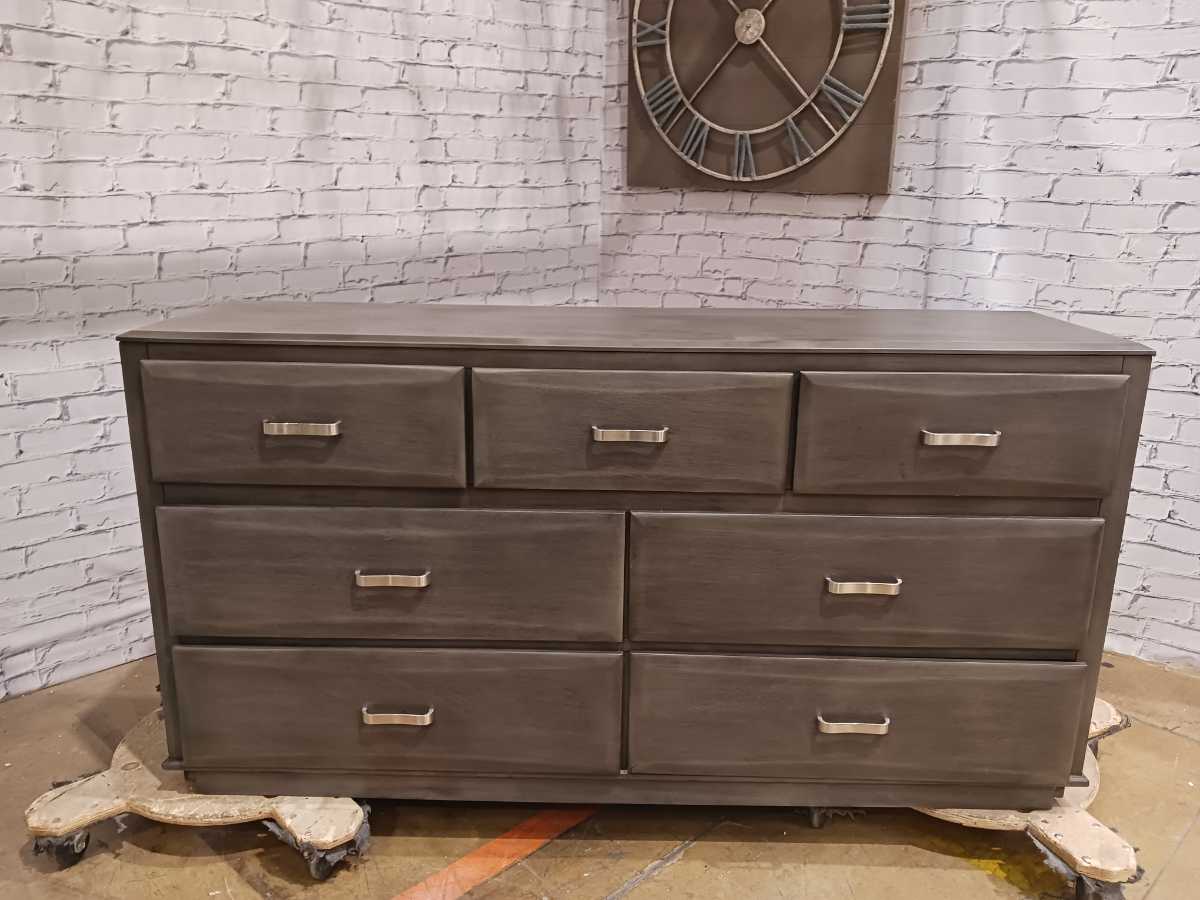 Caitbrook Dresser - Gallery Image 4